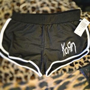 Hot Topic Black and White Women's Shorts